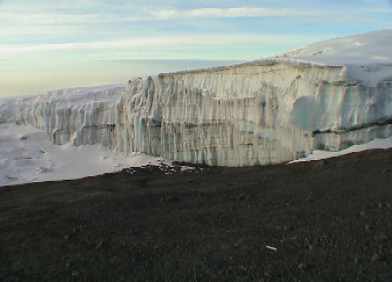 Dy6_035_glacier.jpg (9253 bytes)