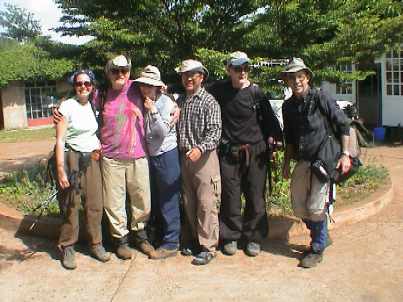 Dy7_051_group.jpg (21778 bytes)